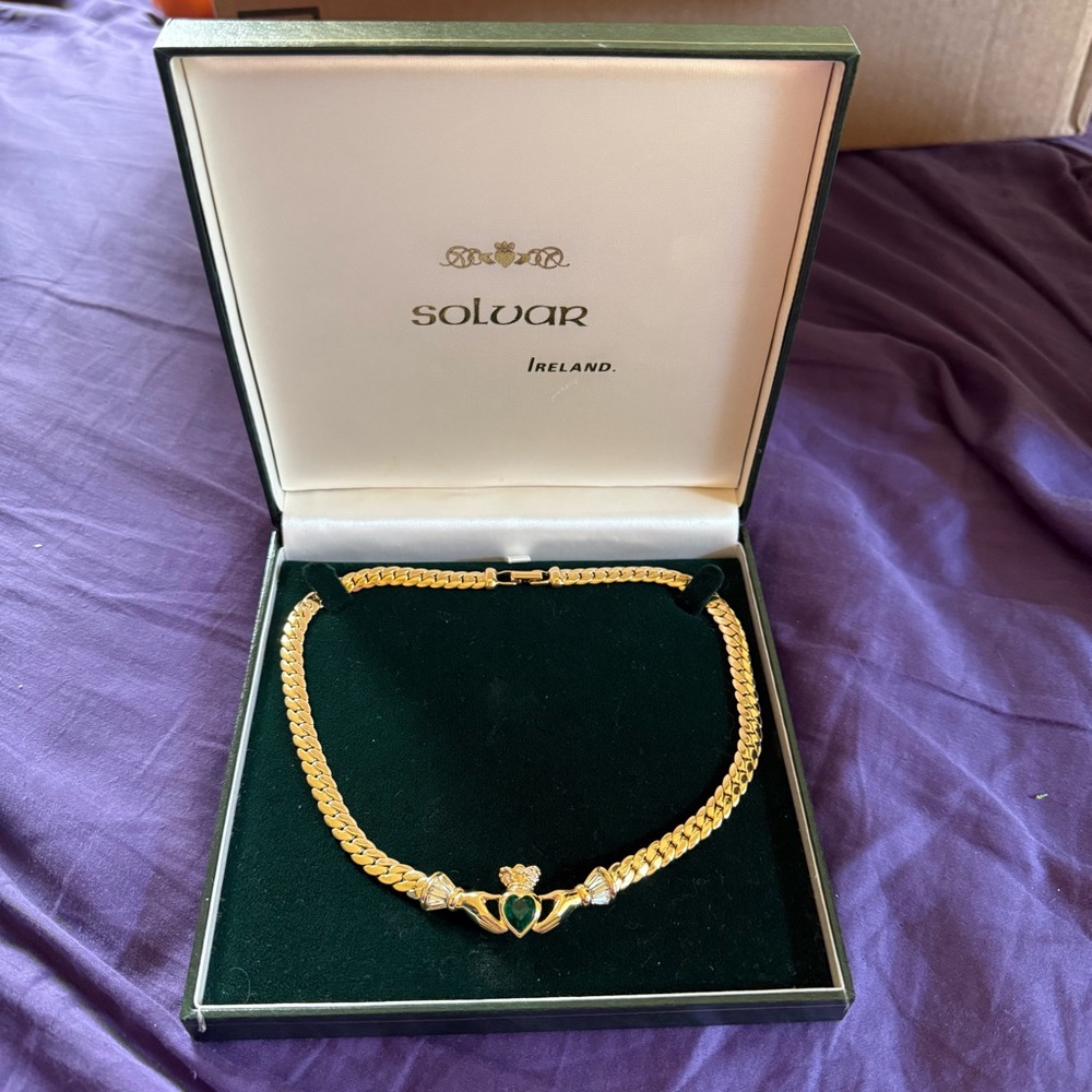 Vintage Solvar jeweler Gold tone Claddagh Necklace with Green Heart Accent